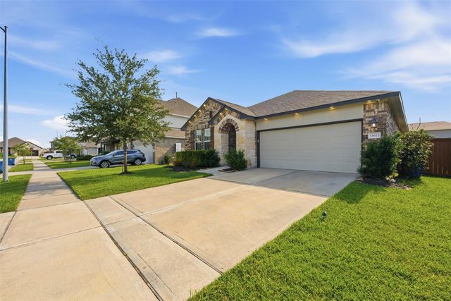 15615 Beltie Drive, Humble, TX 77346
