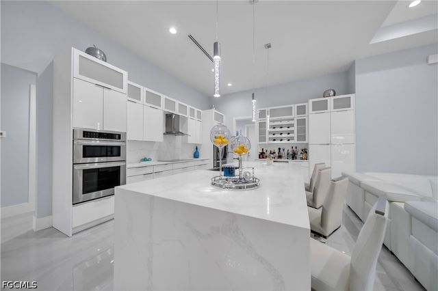 1612 NW 37th AVE, Cape Coral, FL 33993