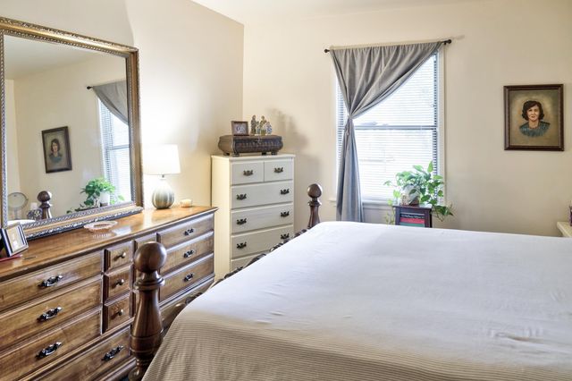 3141 Mc Comb Street, Ann Arbor, MI 48108