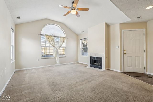 7347 Chapel Villas Lane UNIT B, Indianapolis, IN 46214