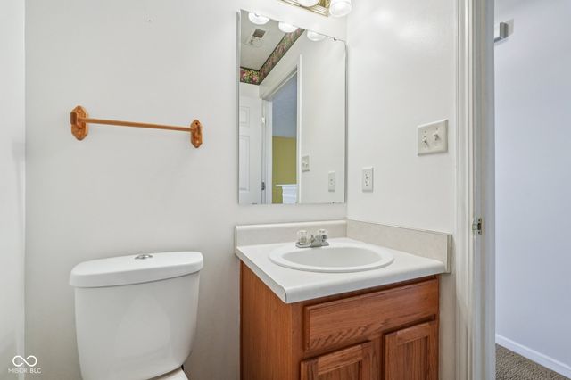 7347 Chapel Villas Lane UNIT B, Indianapolis, IN 46214