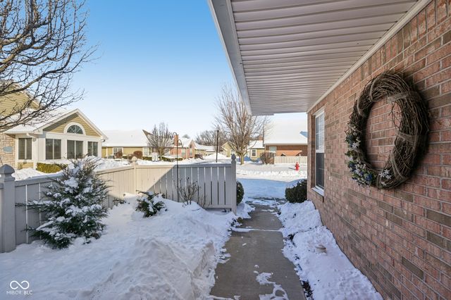 7347 Chapel Villas Lane UNIT B, Indianapolis, IN 46214