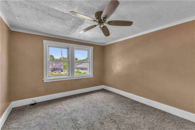 422 5th Street, Struthers, OH 44471