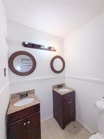 1307 Dwinnell Street, Baytown, TX 77520