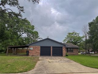 1307 Dwinnell Street, Baytown, TX 77520