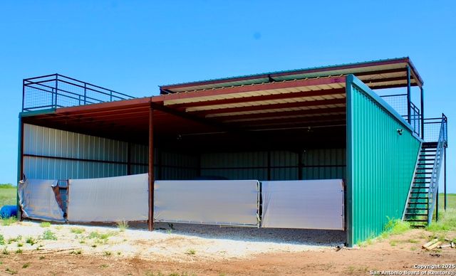 6286 fm 2146, Jourdanton, TX 78026