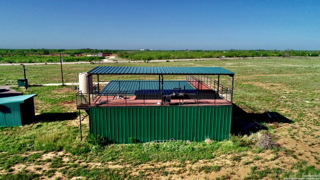 6286 fm 2146, Jourdanton, TX 78026