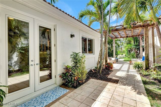 27571 Riverbank DR, Bonita Springs, FL 34134