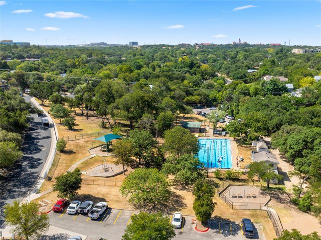 2303 East Side DR 210, Austin, TX 78704