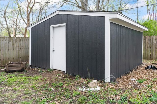 13128 Ashland Avenue, Grandview, MO 64030