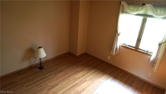 16801 Orchard Grove Drive, Middleburg Heights, OH 44130