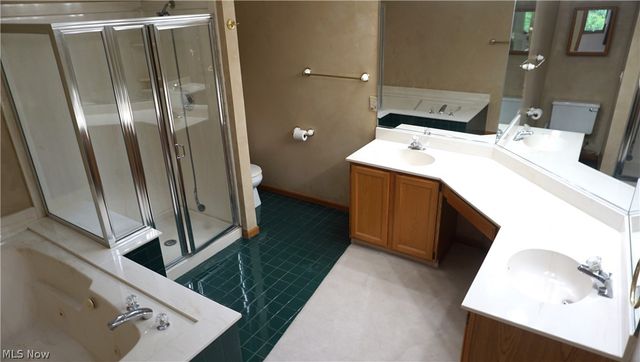 16801 Orchard Grove Drive, Middleburg Heights, OH 44130