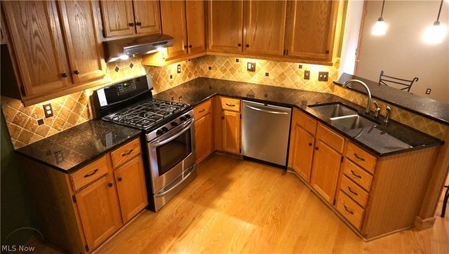 16801 Orchard Grove Drive, Middleburg Heights, OH 44130