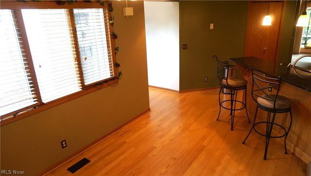 16801 Orchard Grove Drive, Middleburg Heights, OH 44130