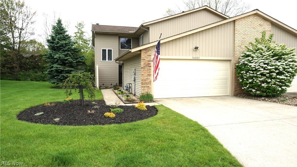 16801 Orchard Grove Drive, Middleburg Heights, OH 44130