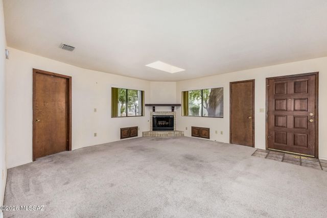 7853 N Calle De La Aldea, Tucson, AZ 85704