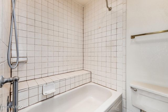 7853 N Calle De La Aldea, Tucson, AZ 85704