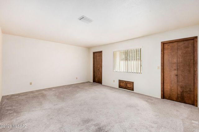 7853 N Calle De La Aldea, Tucson, AZ 85704