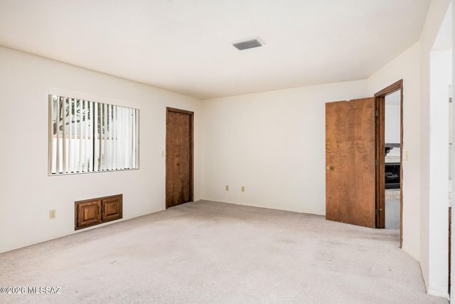 7853 N Calle De La Aldea, Tucson, AZ 85704