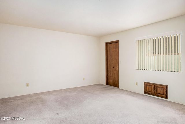 7853 N Calle De La Aldea, Tucson, AZ 85704