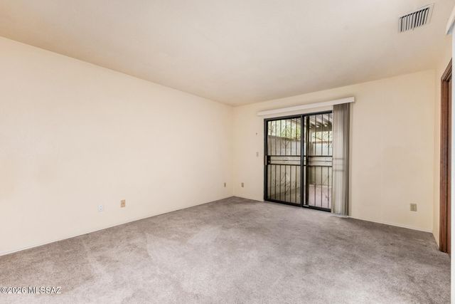 7853 N Calle De La Aldea, Tucson, AZ 85704