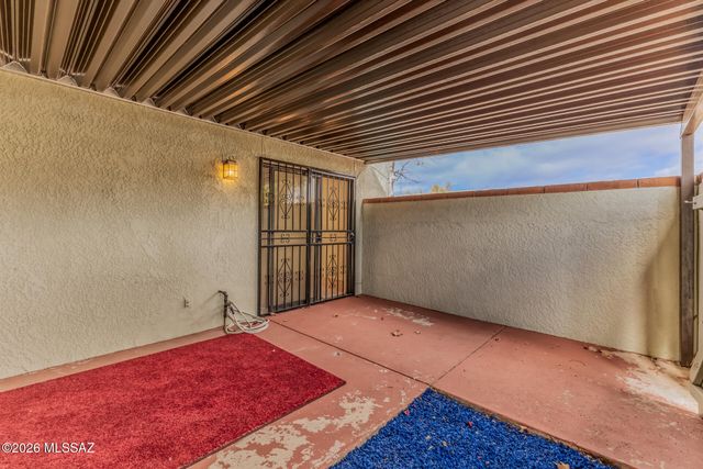 7853 N Calle De La Aldea, Tucson, AZ 85704