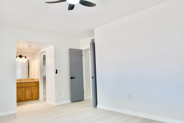 16801 N 45TH Place, Phoenix, AZ 85032