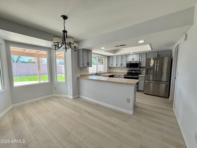 16801 N 45TH Place, Phoenix, AZ 85032