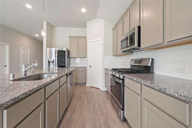 8635 Jetty Glen Drive, Cypress, TX 77433