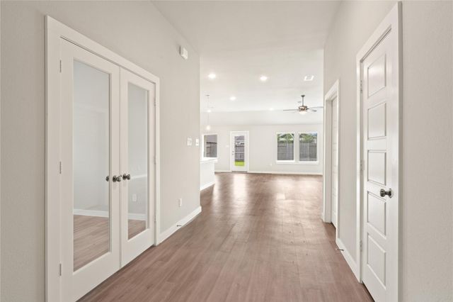 8635 Jetty Glen Drive, Cypress, TX 77433