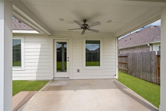 8635 Jetty Glen Drive, Cypress, TX 77433