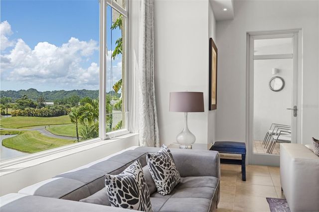 500 PLANTATION DRIVE 3-202, Dorado, PR 00646