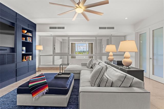 500 PLANTATION DRIVE 3-202, Dorado, PR 00646