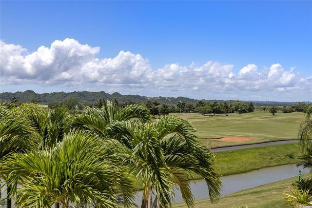 500 PLANTATION DRIVE 3-202, Dorado, PR 00646