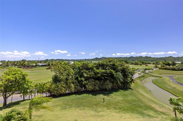 500 PLANTATION DRIVE 3-202, Dorado, PR 00646