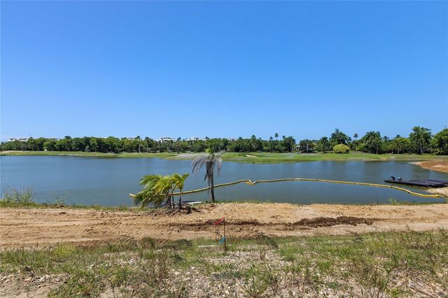 500 PLANTATION DRIVE 3-202, Dorado, PR 00646