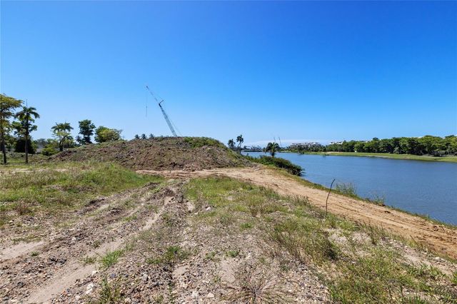 500 PLANTATION DRIVE 3-202, Dorado, PR 00646