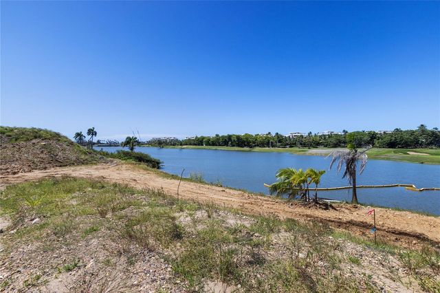 500 PLANTATION DRIVE 3-202, Dorado, PR 00646