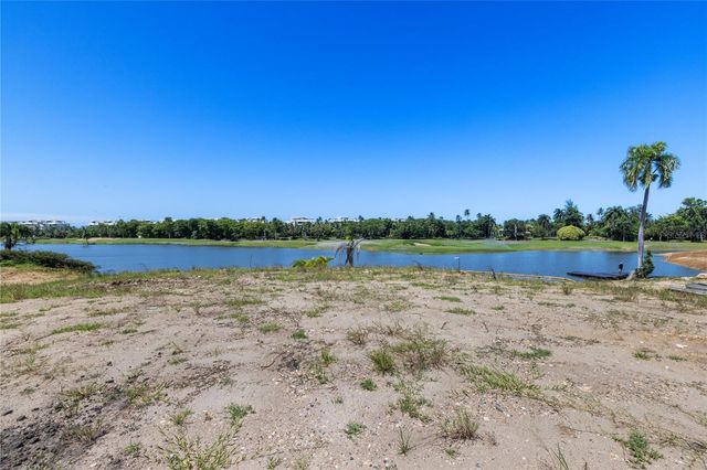 500 PLANTATION DRIVE 3-202, Dorado, PR 00646