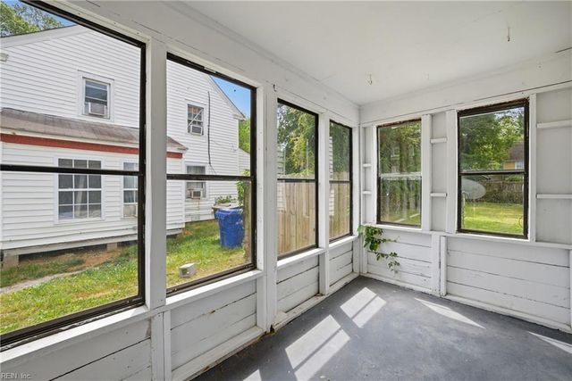 8 Cotton PL, Portsmouth, VA 23702