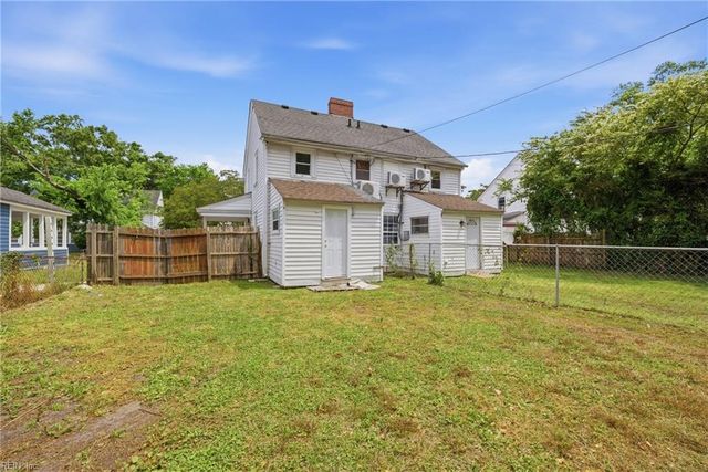 8 Cotton PL, Portsmouth, VA 23702