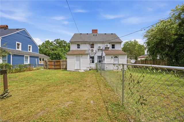 8 Cotton PL, Portsmouth, VA 23702