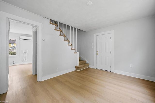 8 Cotton PL, Portsmouth, VA 23702