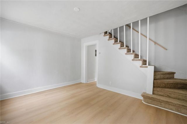 8 Cotton PL, Portsmouth, VA 23702