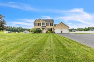 253 Montgomery Rd, Westfield, MA 01085