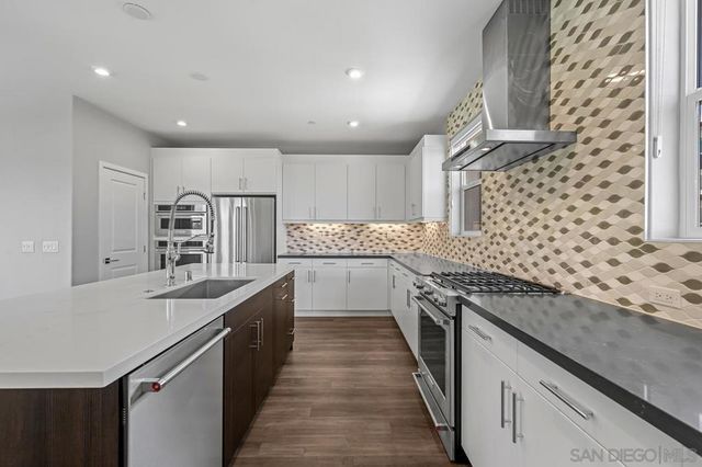 2602 Avella Dr., San Diego, CA 92108