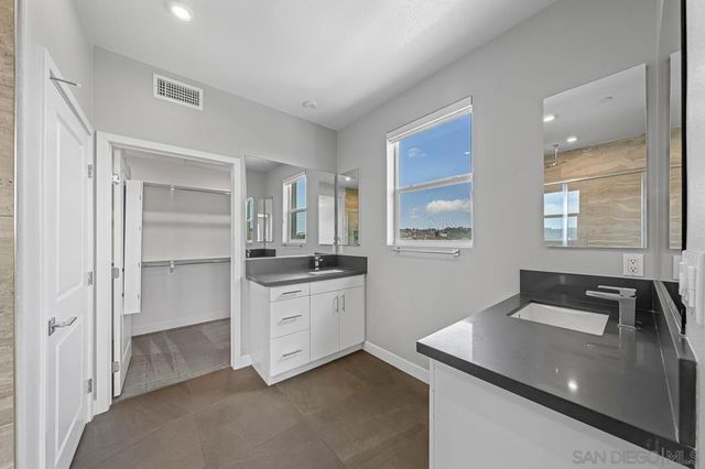 2602 Avella Dr., San Diego, CA 92108