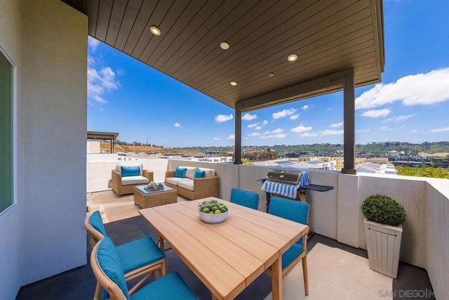 2602 Avella Dr., San Diego, CA 92108