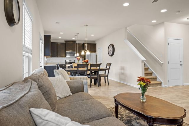 207 Pavilion Street, Summerville, SC 29483