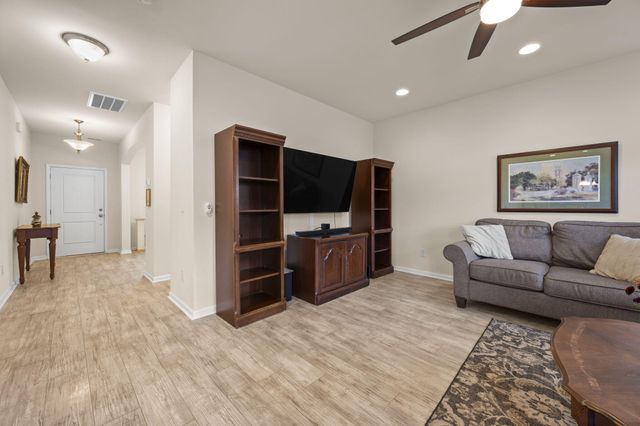 207 Pavilion Street, Summerville, SC 29483